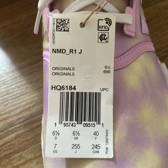 New Adidas Women’s NMD_R1 Size 7 Women Pink and Yellow - Picture 5 of 14